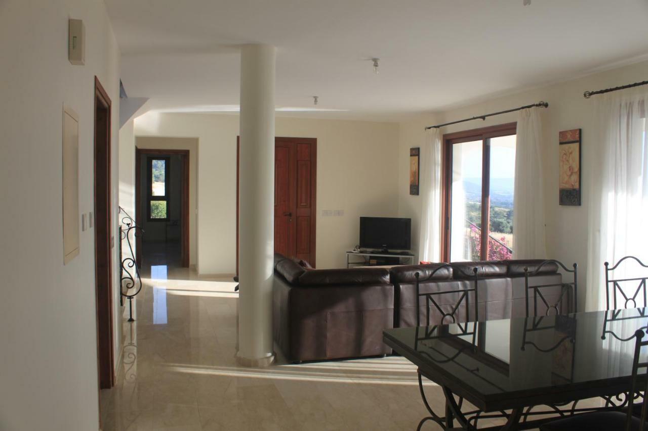 Martika Luxury Villa Agia Marina  Exterior foto