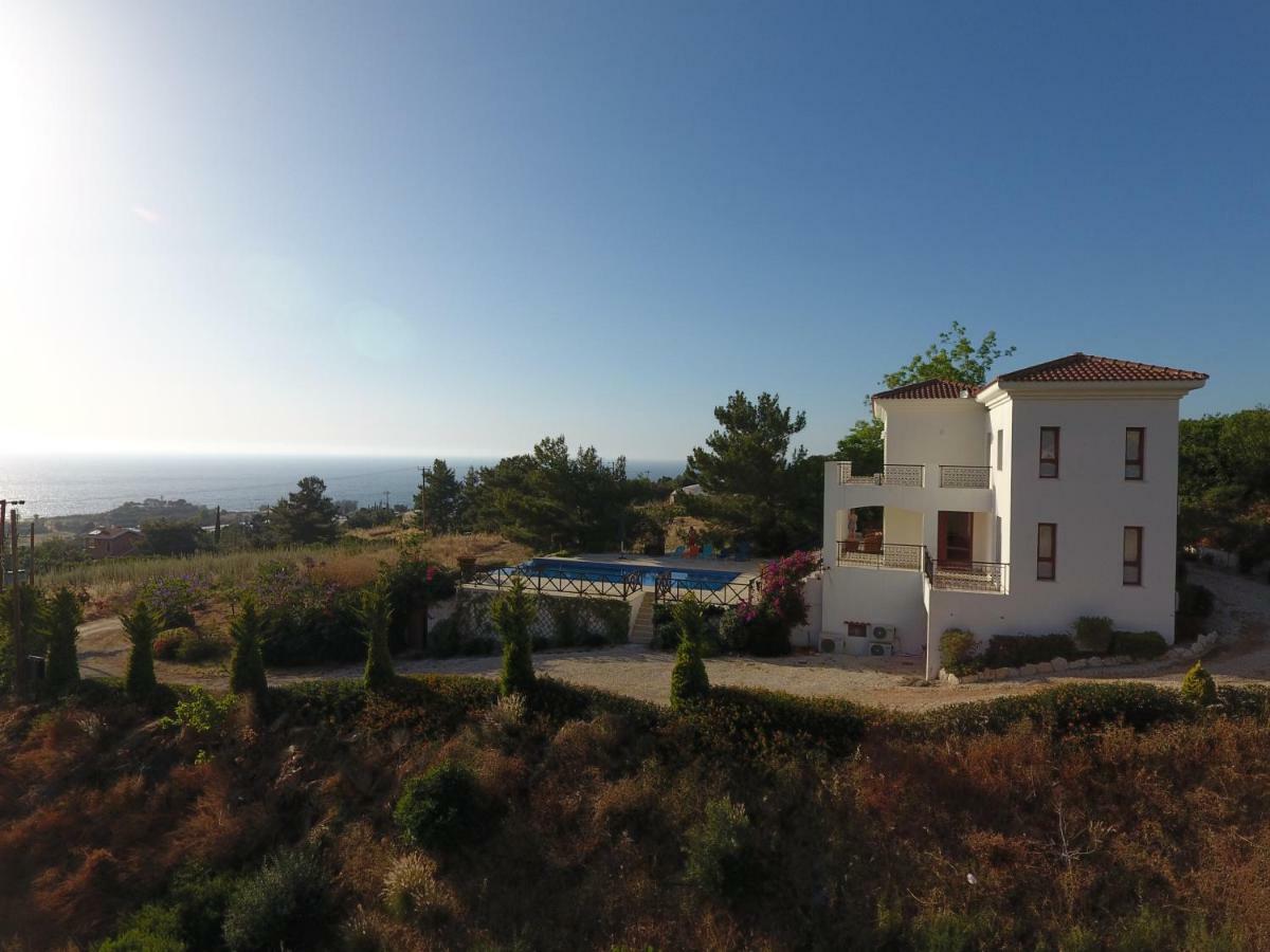 Martika Luxury Villa Agia Marina  Exterior foto