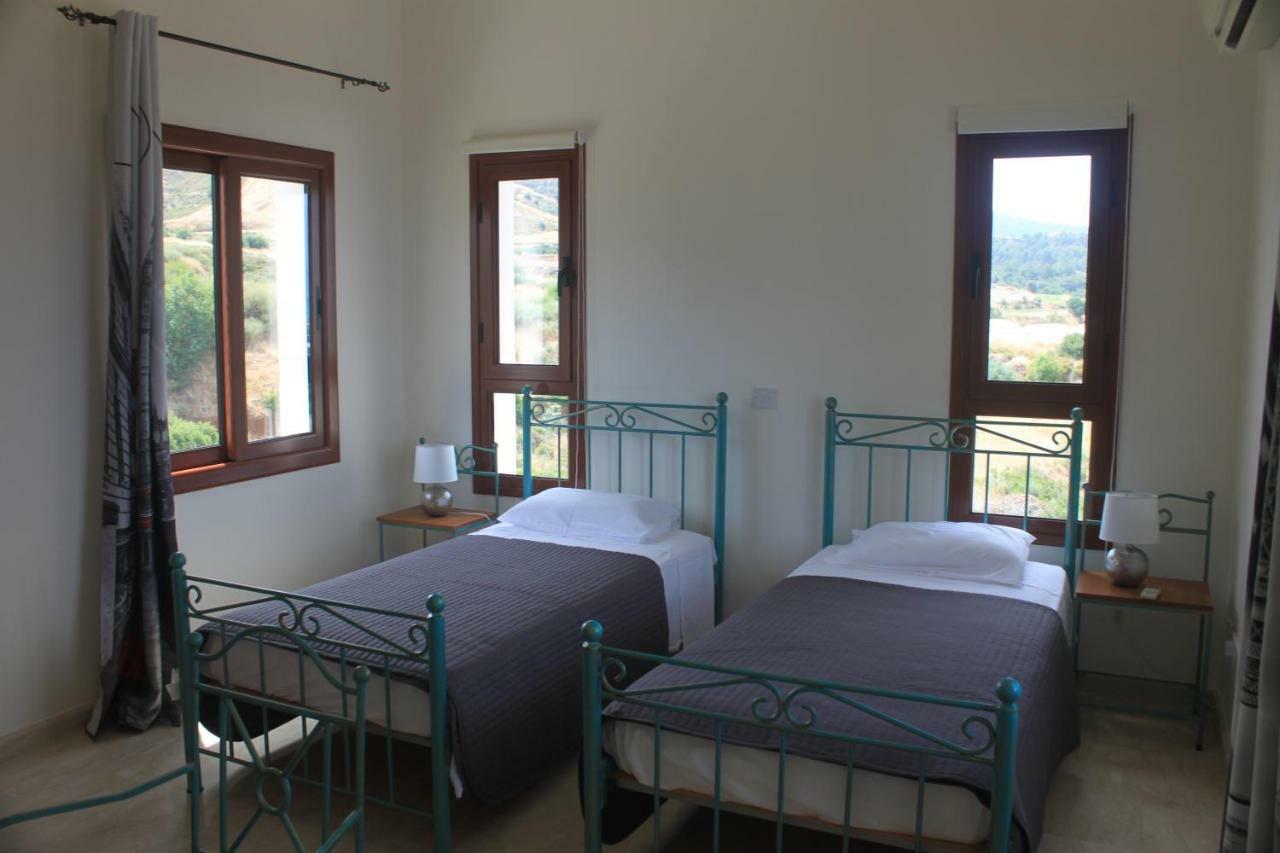 Martika Luxury Villa Agia Marina  Exterior foto