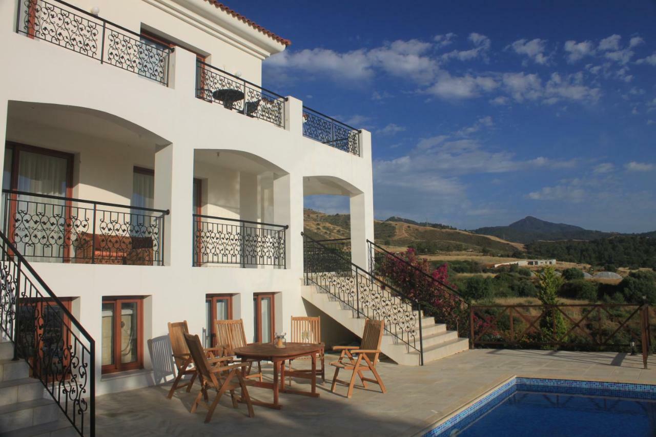 Martika Luxury Villa Agia Marina  Exterior foto