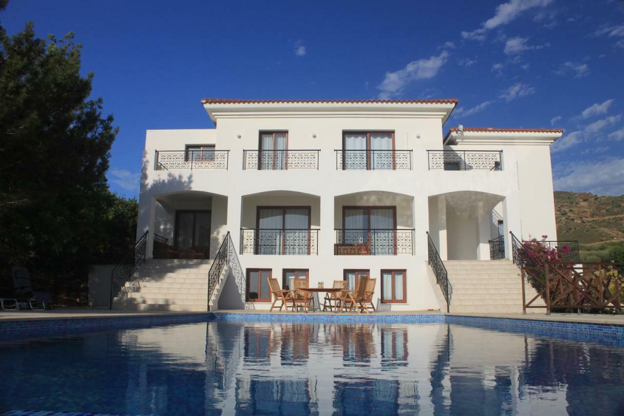 Martika Luxury Villa Agia Marina  Exterior foto